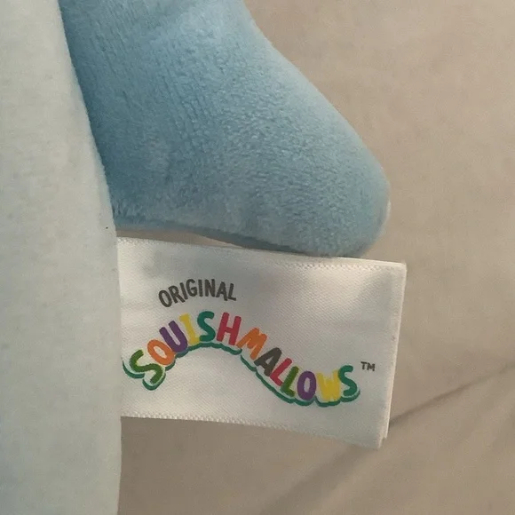 Squishmallows Light Blue Shark with Rainbow Logo - Picture 2 of 3